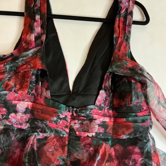 LuLu’s NWT black floral tiered mini dress tie back size Lg - Picture 5 of 8